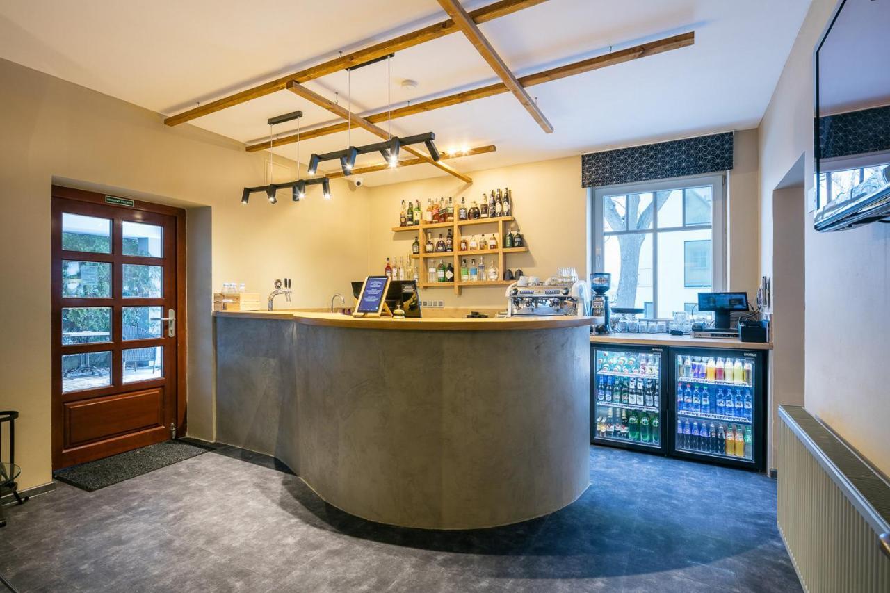 Pytloun Design Self Check-in