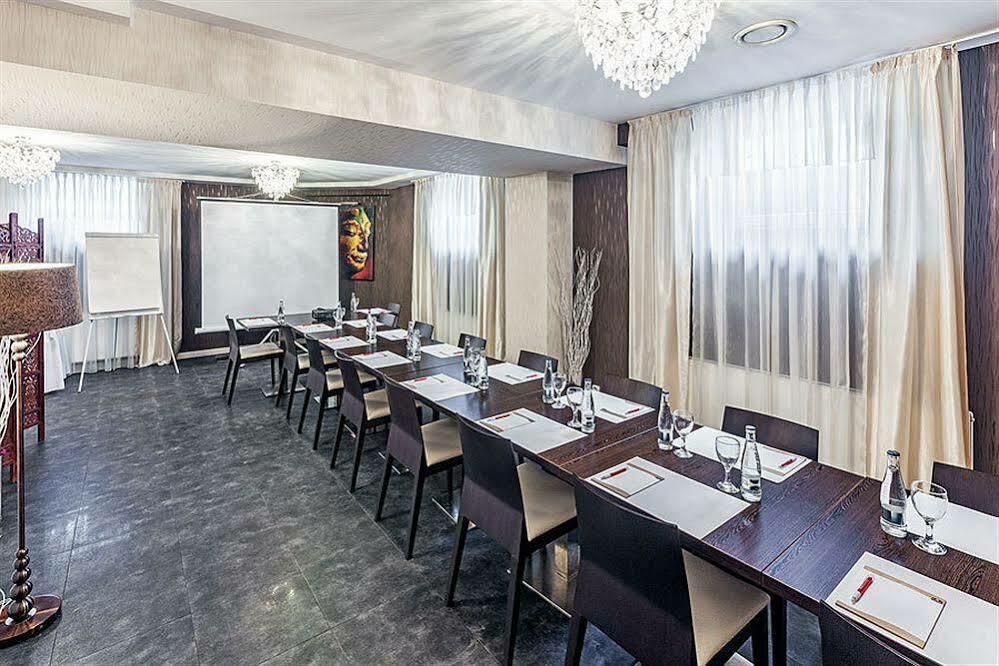 Pytloun Design Self Check-in Hotel Liberec