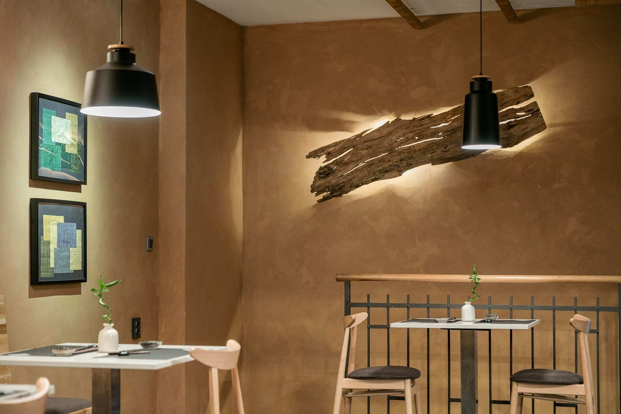 Pytloun Design Self Check-in Liberec